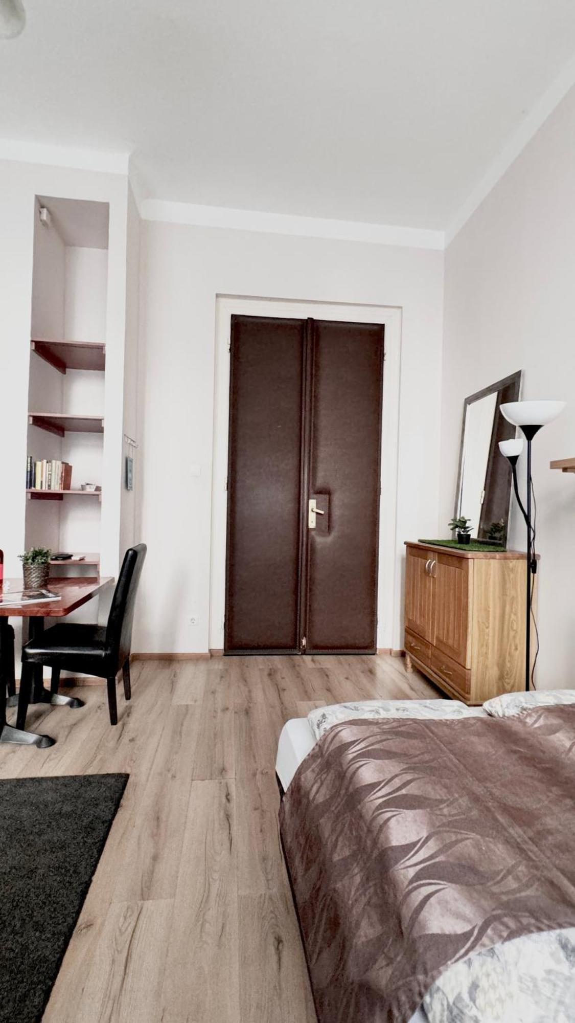 Central Walk Fashionstreet Apartmnts 부다페스트 외부 사진