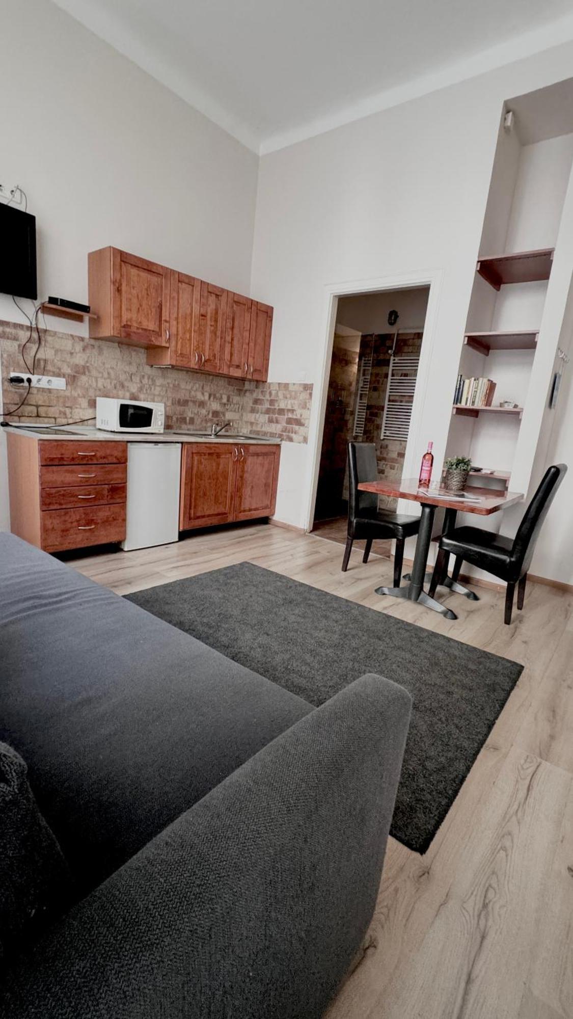 Central Walk Fashionstreet Apartmnts 부다페스트 외부 사진