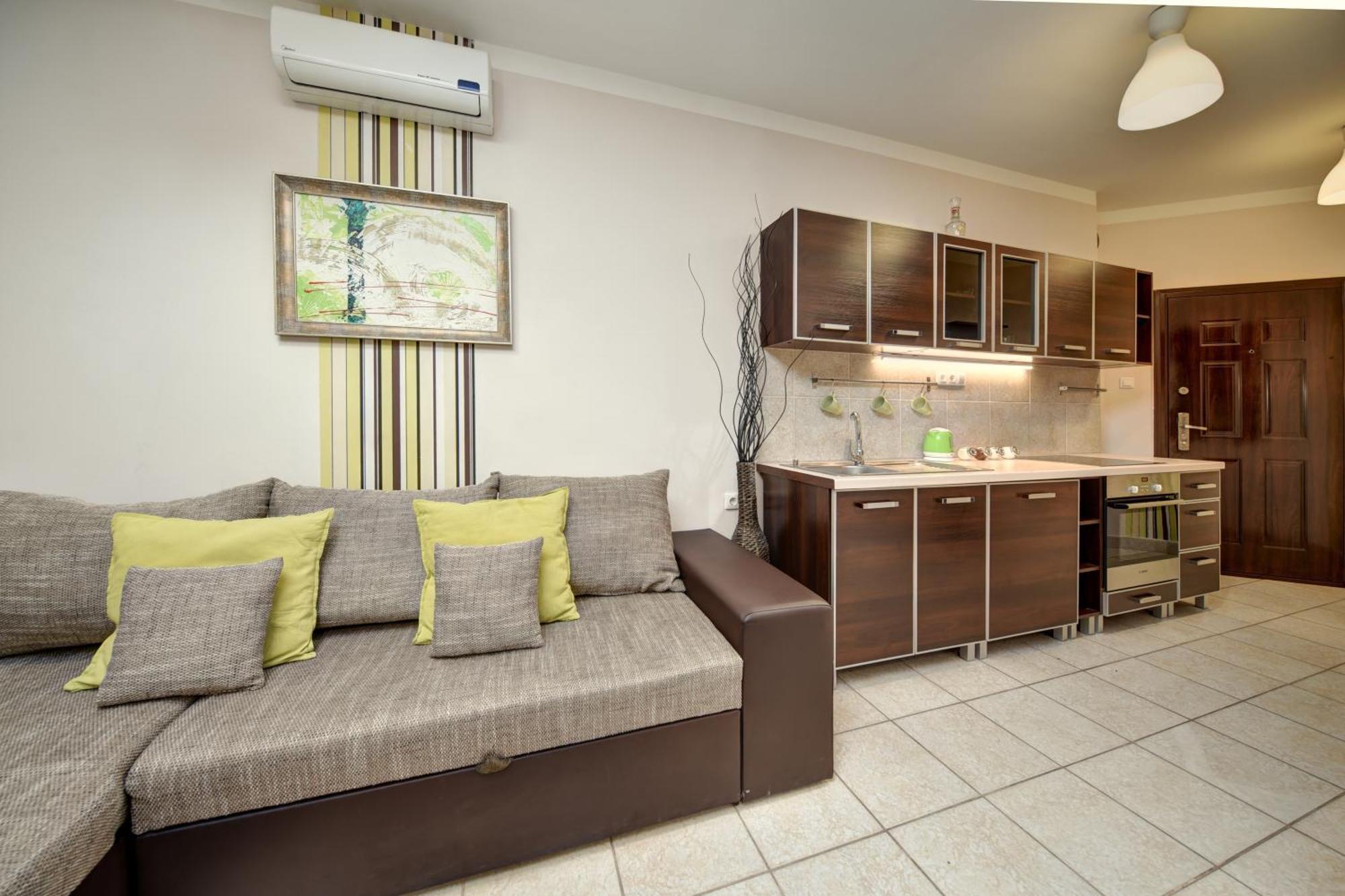 Central Walk Fashionstreet Apartmnts 부다페스트 외부 사진